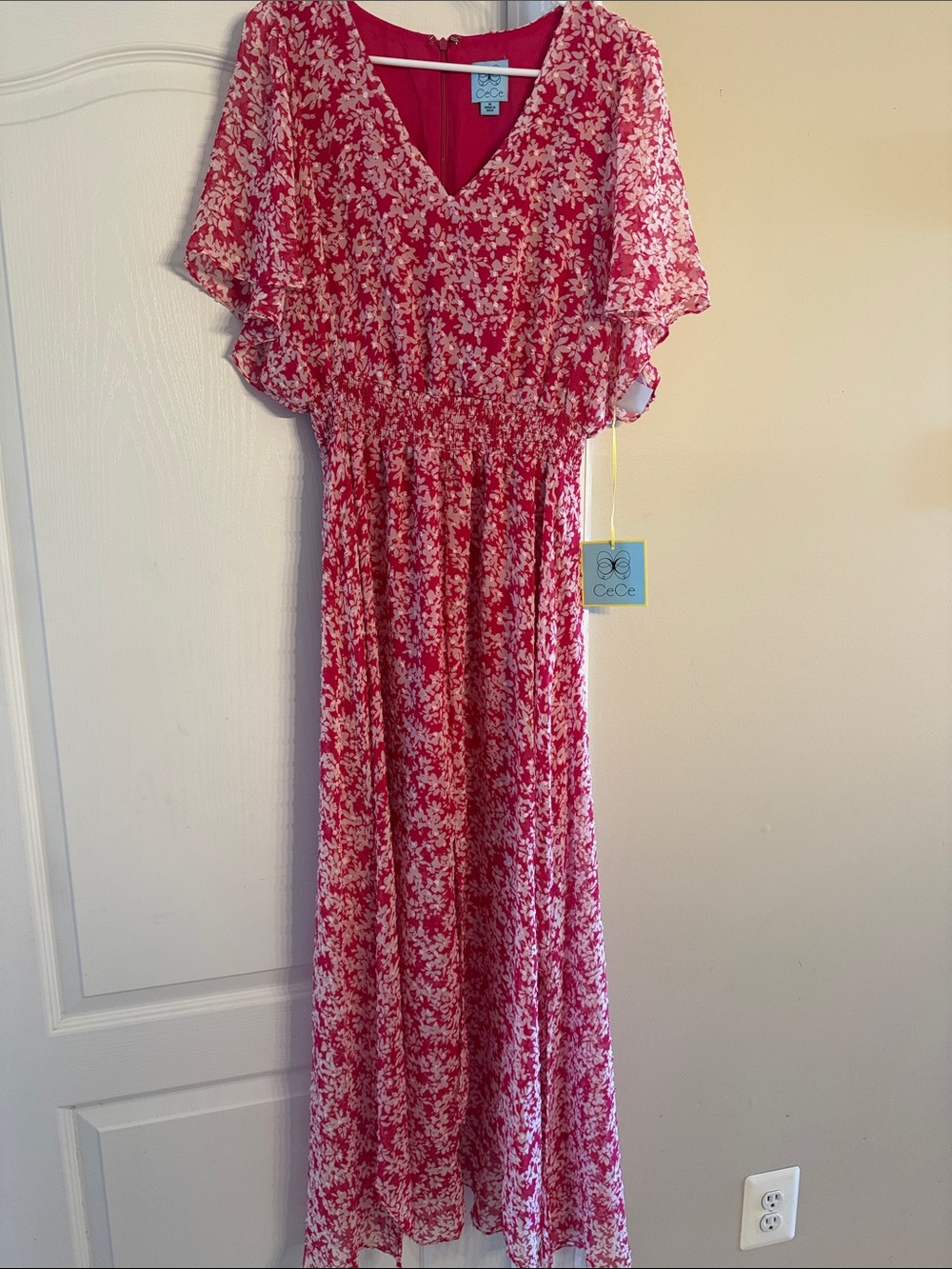 NWTRed and White Floral Maxi Dress
